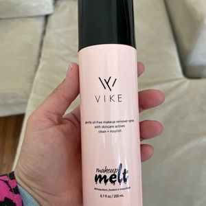 Vike makeup melt